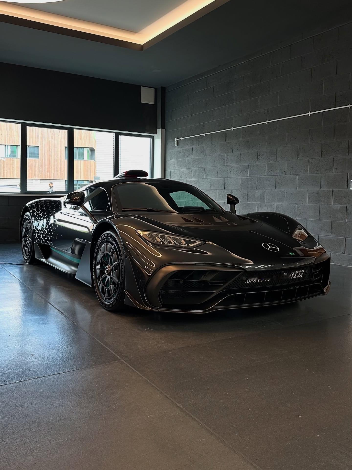 一辆街道版F1！梅赛德斯-AMG One！这是一台源自梅赛德斯F1的1.6L V
