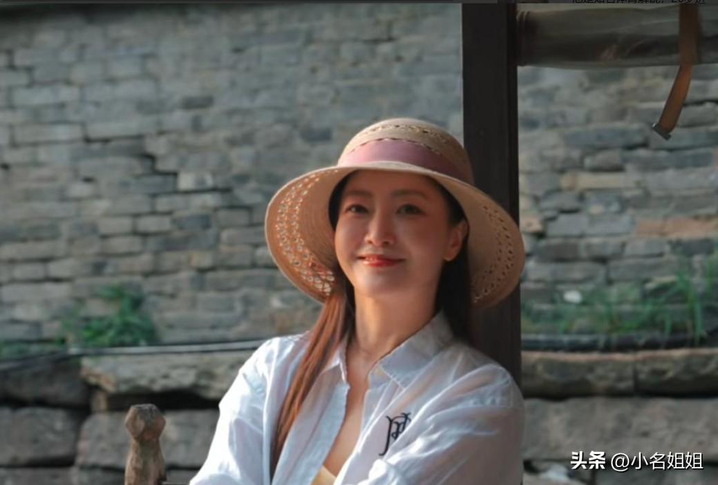 我能接受女明星变老，也能接受她们嫁入豪门后发福。

但有一点我真的接受不了，那就