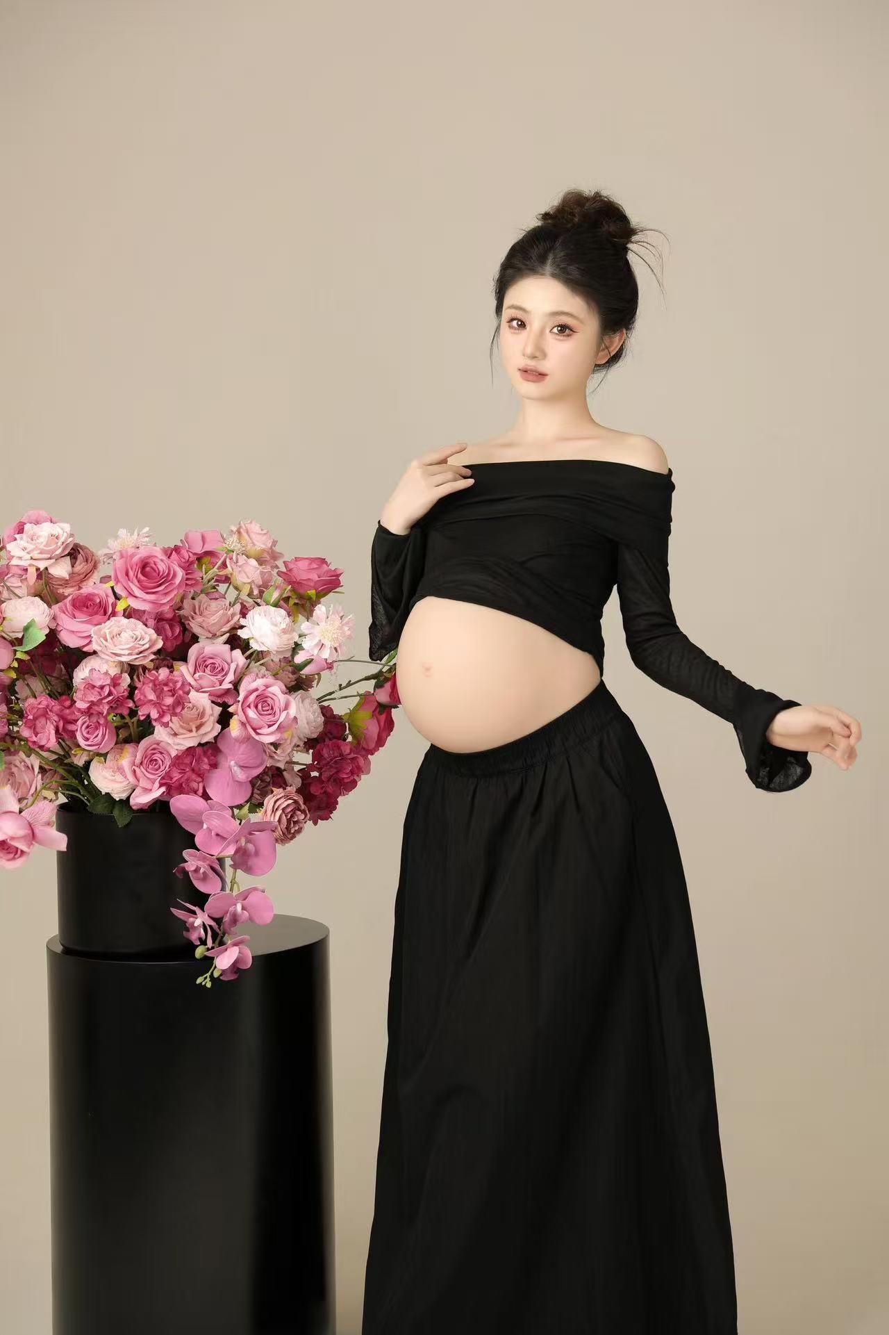 黑色是包容，是力量，是韩系美学里最克制的高级。🖤🤰 这组孕妈黑色韩系写真，把