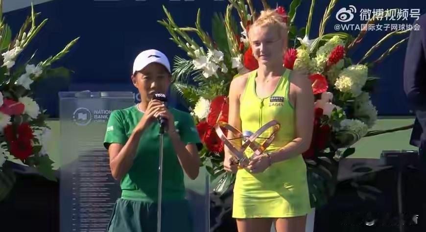 张帅夺冠，创造中国选手新纪录！

多伦多，张帅捧起了WTA1000双打冠军奖杯。