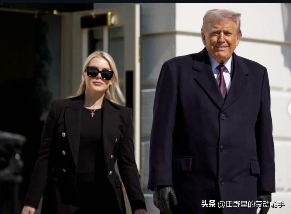 这个陪伴在老特身边的白宫新闻秘书卡洛琳莱维特因照顾两个年幼孩子决定月底辞职离任，
