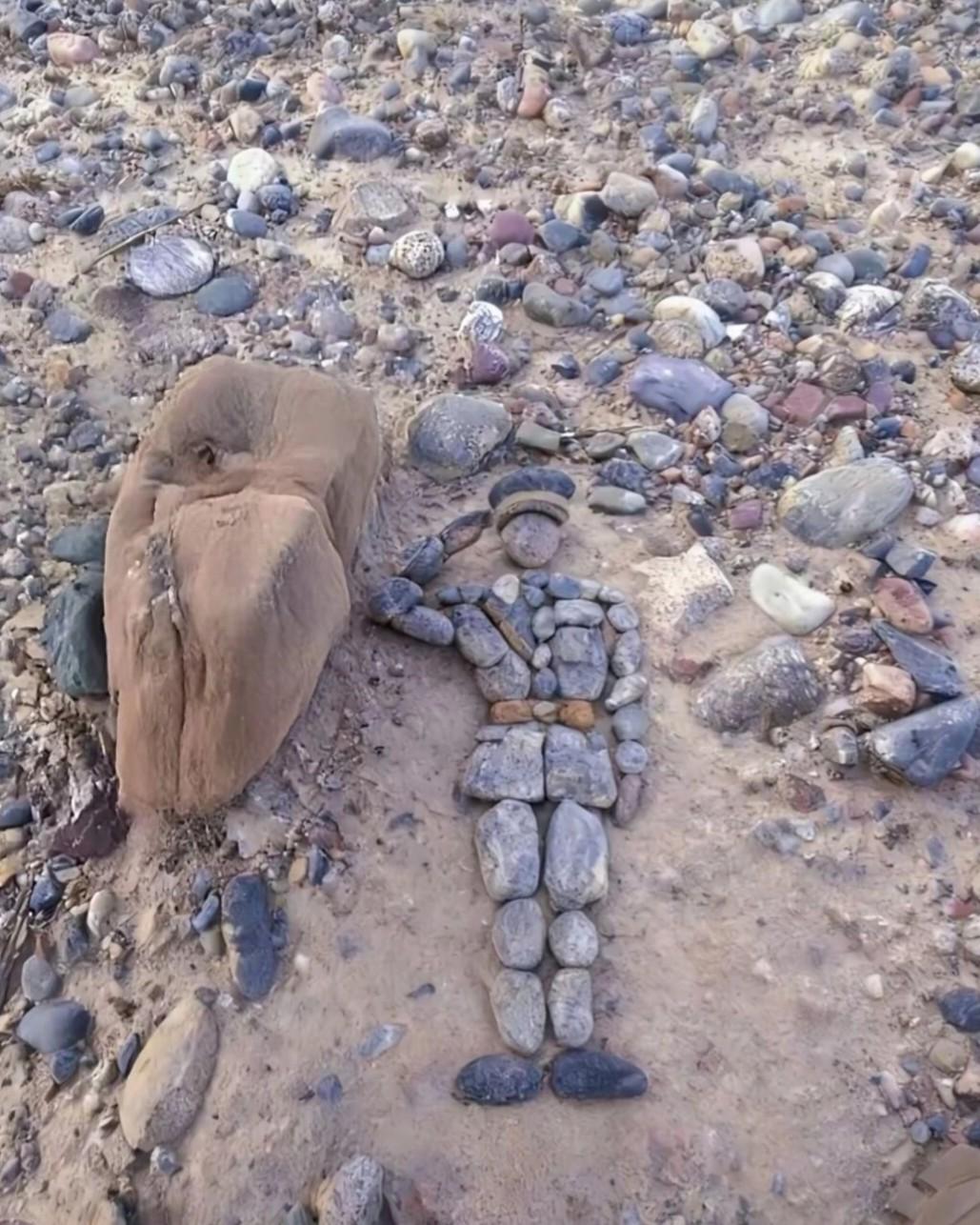 最敬爱的人啊
您是
无论是写在纸上
还是摆在地上
我尊敬你的心
从不会轻易的改变