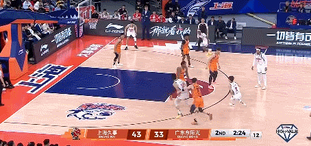 上海男篮vs广东男篮 焦泊乔和怀特塞德互相answer ball，给白边打爽了，
