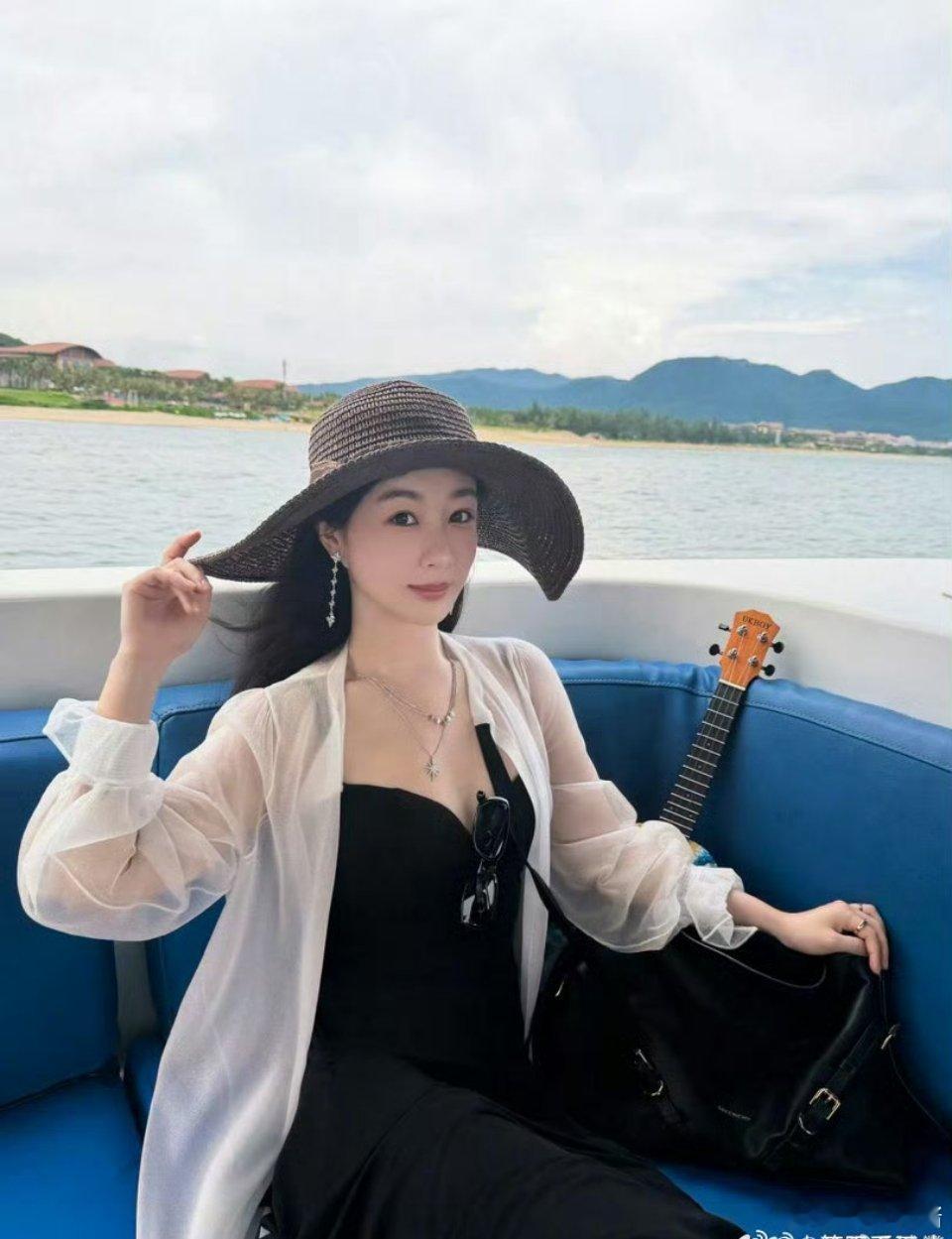 放大看了好几遍硬是没认出来。。 ​​​