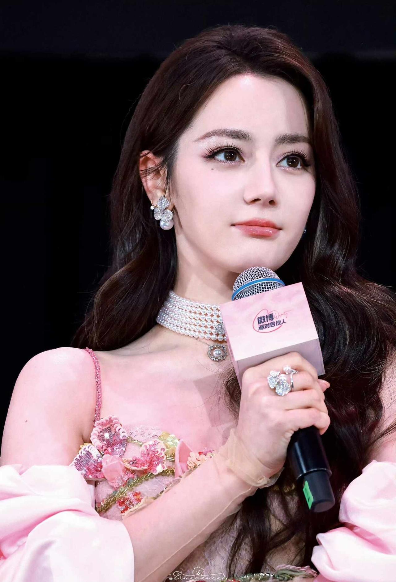 被热巴这张图美晕了
内娱 明星