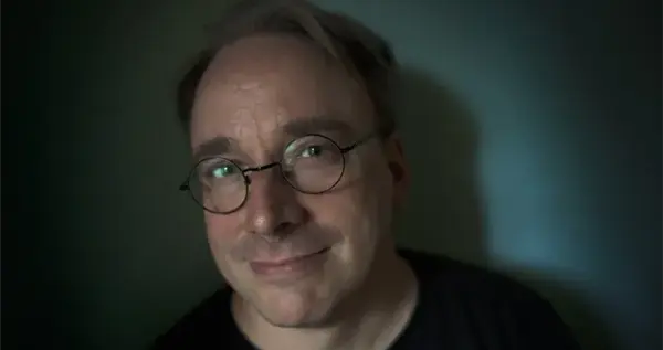 Linux之父Linus还是偏爱AMD！仍在使用RX 580：搭配线程撕裂者