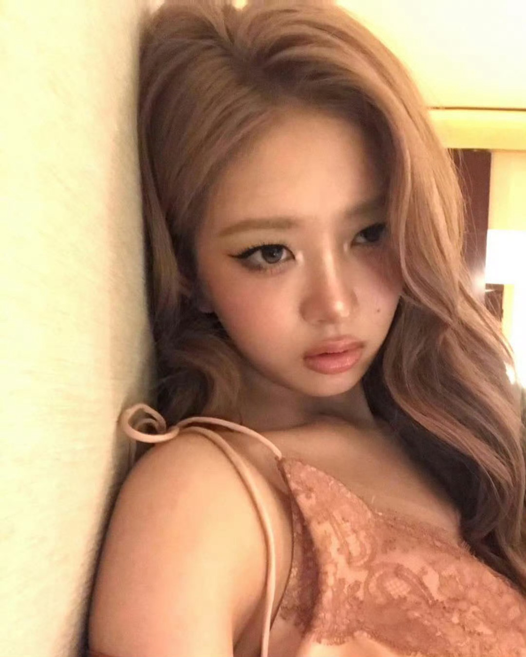 REI直井怜  x  Valentino新晋品牌大使❤️🔥❤️💐 