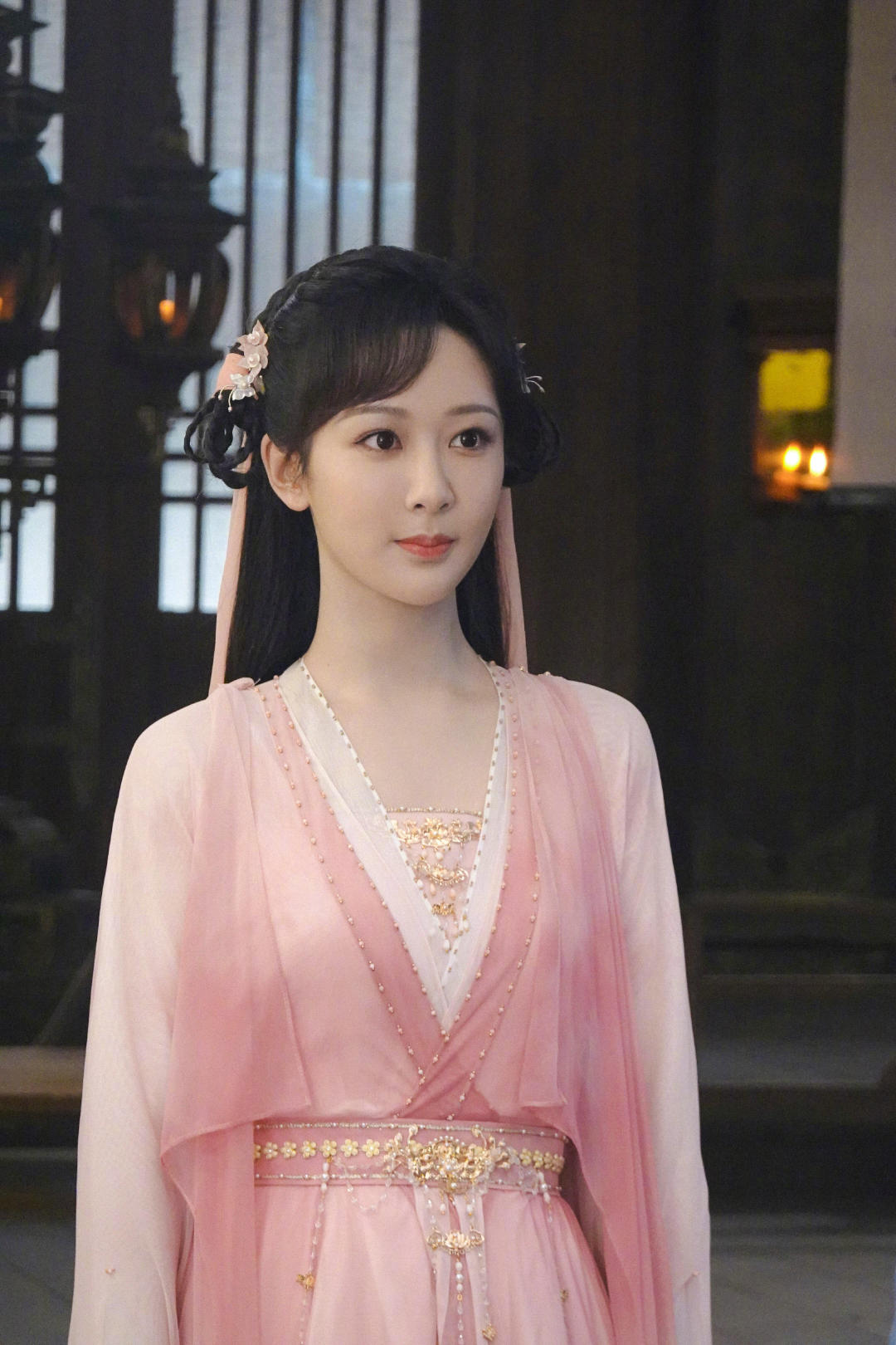 杨紫用作品证明实力派永远有市场杨紫永远只在演好每一部戏一路坚持一路沉淀，杨紫不靠