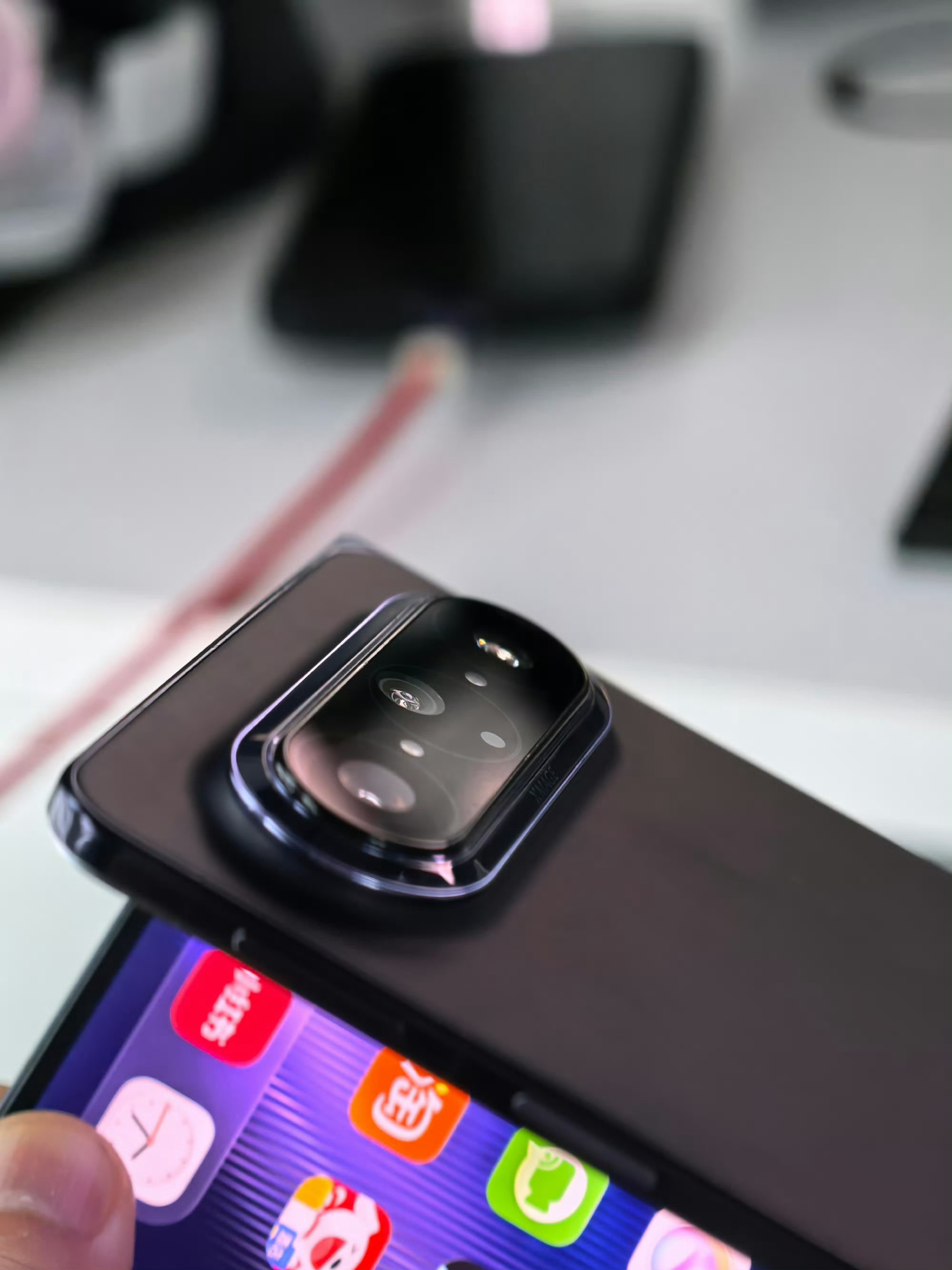 苹果这个折叠手机一看就是他影像比较差折叠iPhone三年路线图折叠iPhone三