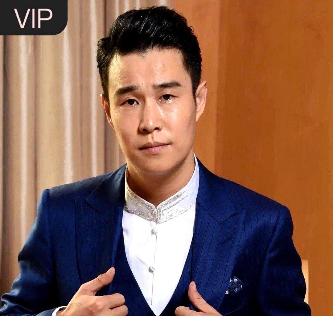 “我挣的钱，都给你。”

这是小沈阳对沈春阳说的。那会儿他俩啥也不是，挤在出租屋