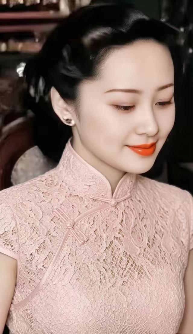 口德即风水，寡言养福气。
慎言避祸端，守心远是非。
好事莫张扬，坏事忌多言。
沉