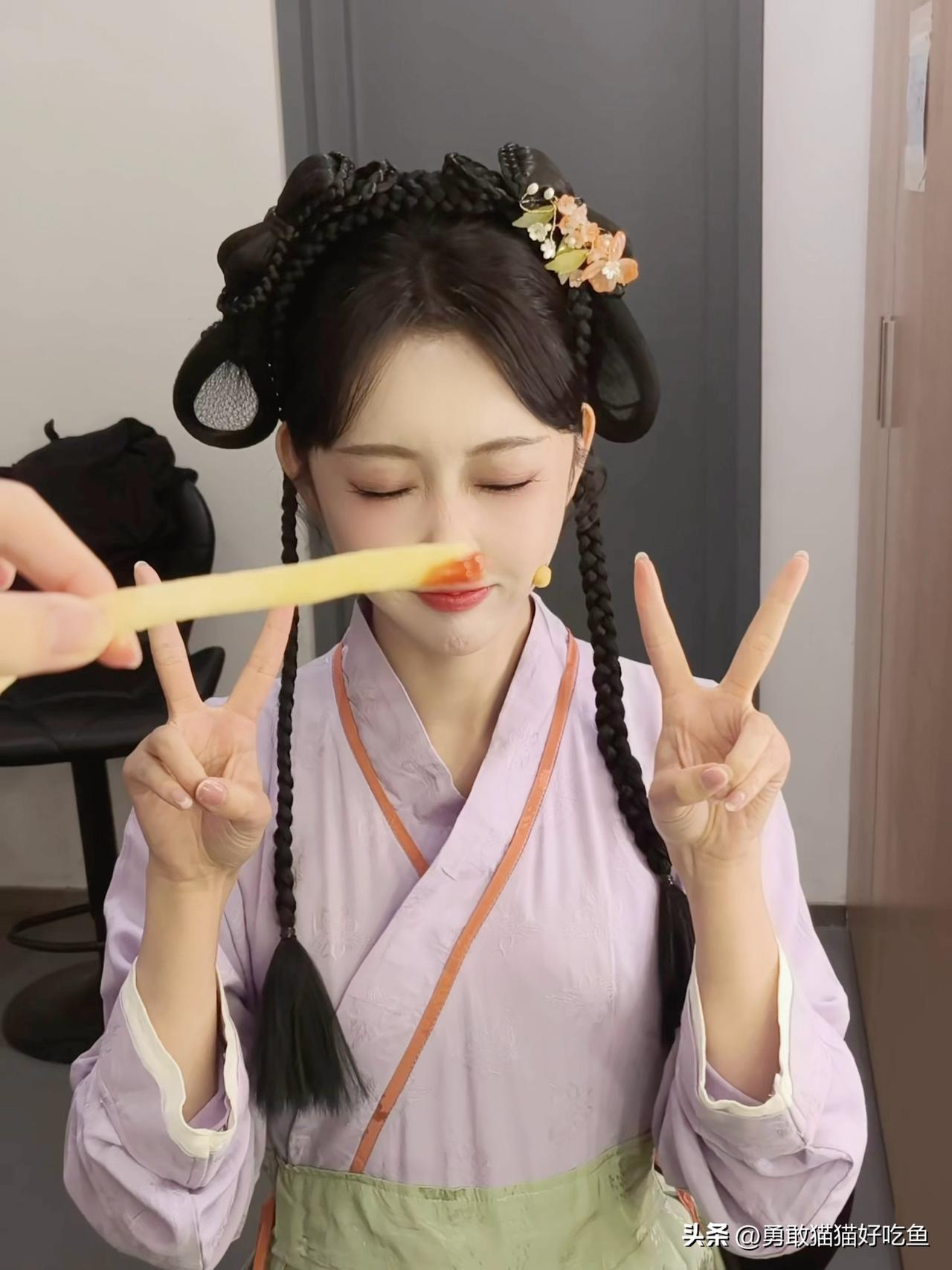 宣璐分享图片