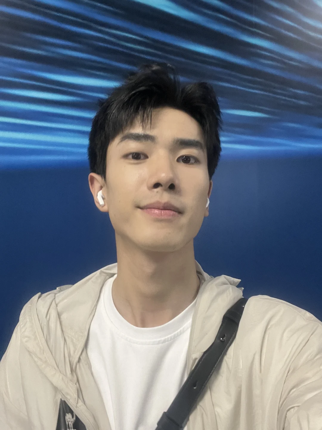 请㊗️一个刚下班的大龄儿童六一快乐