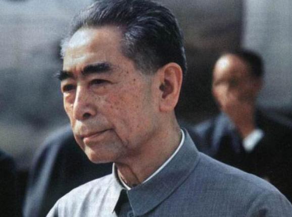 1975年，病重中的周总理突然说：“要是能吃一口桃子就好了！”在场的人听后，都落