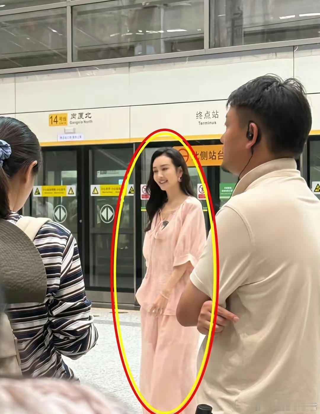 王鸥现实里这么美的吗 ​ ​​​