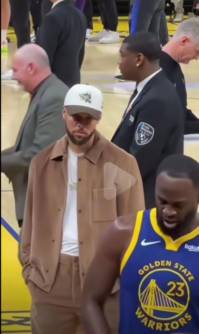 本赛季的勇士真的是有点让人失望啊，本以为引进了巴特勒再加上库里能够让勇士再次夺得