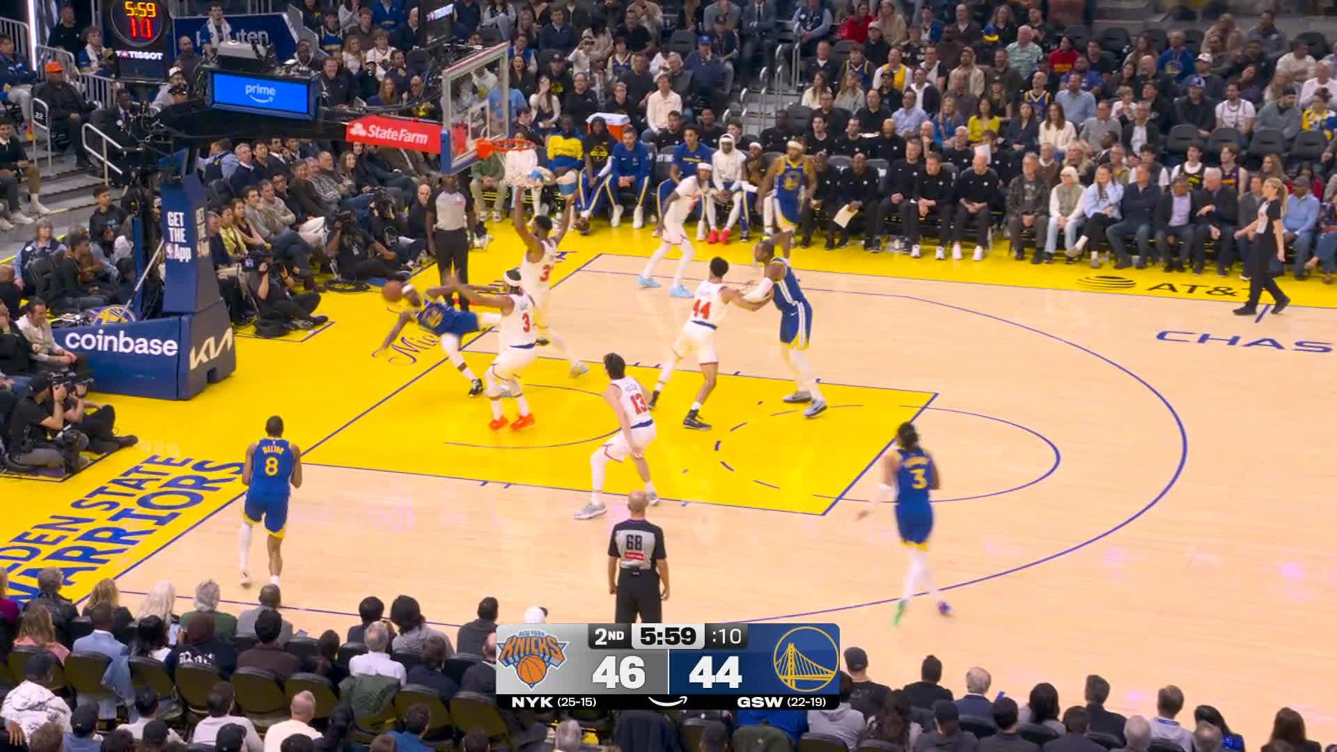 巴特勒高难度助攻梅尔顿投进超前三分！尼克斯vs勇士