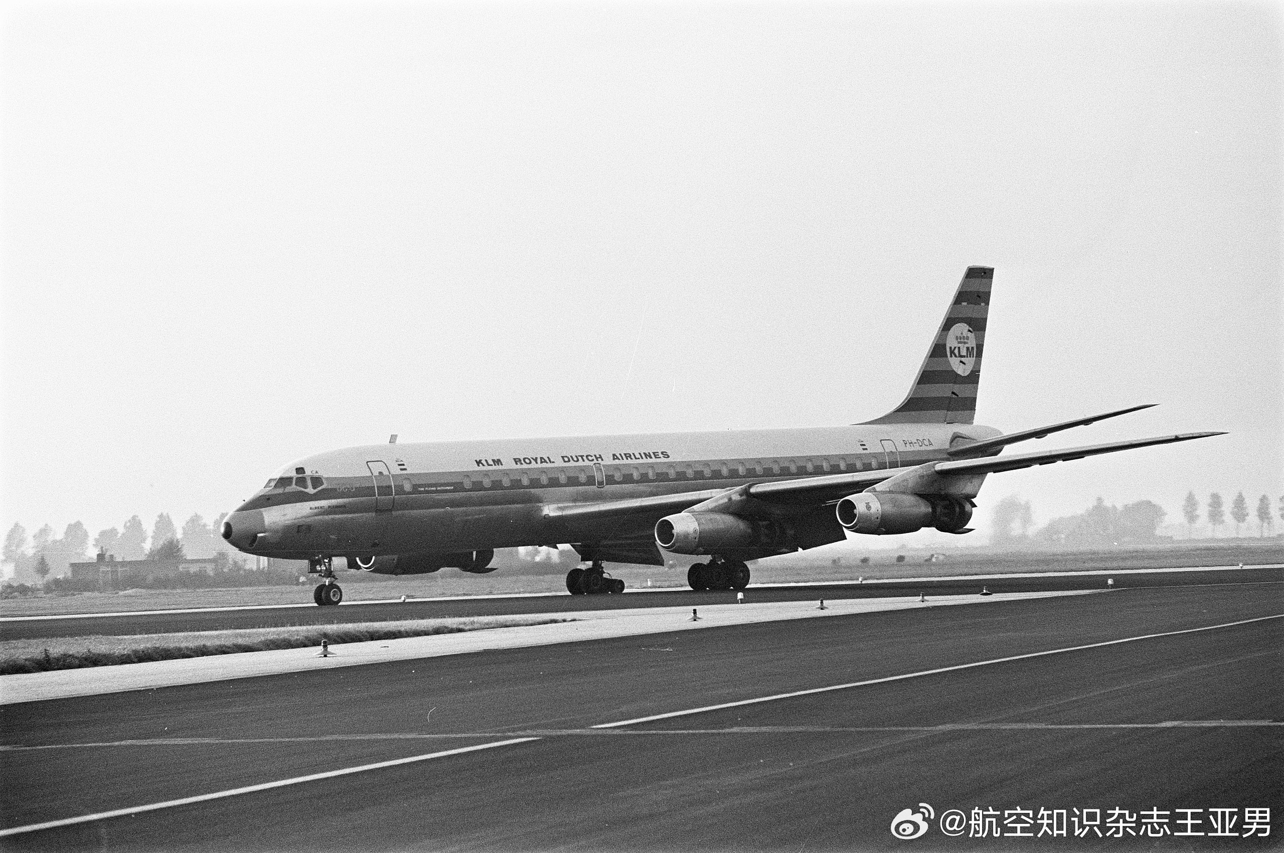 DC-8爆胎1970年9月28日，荷兰皇家航空公司（KLM）一架道格拉斯DC-8