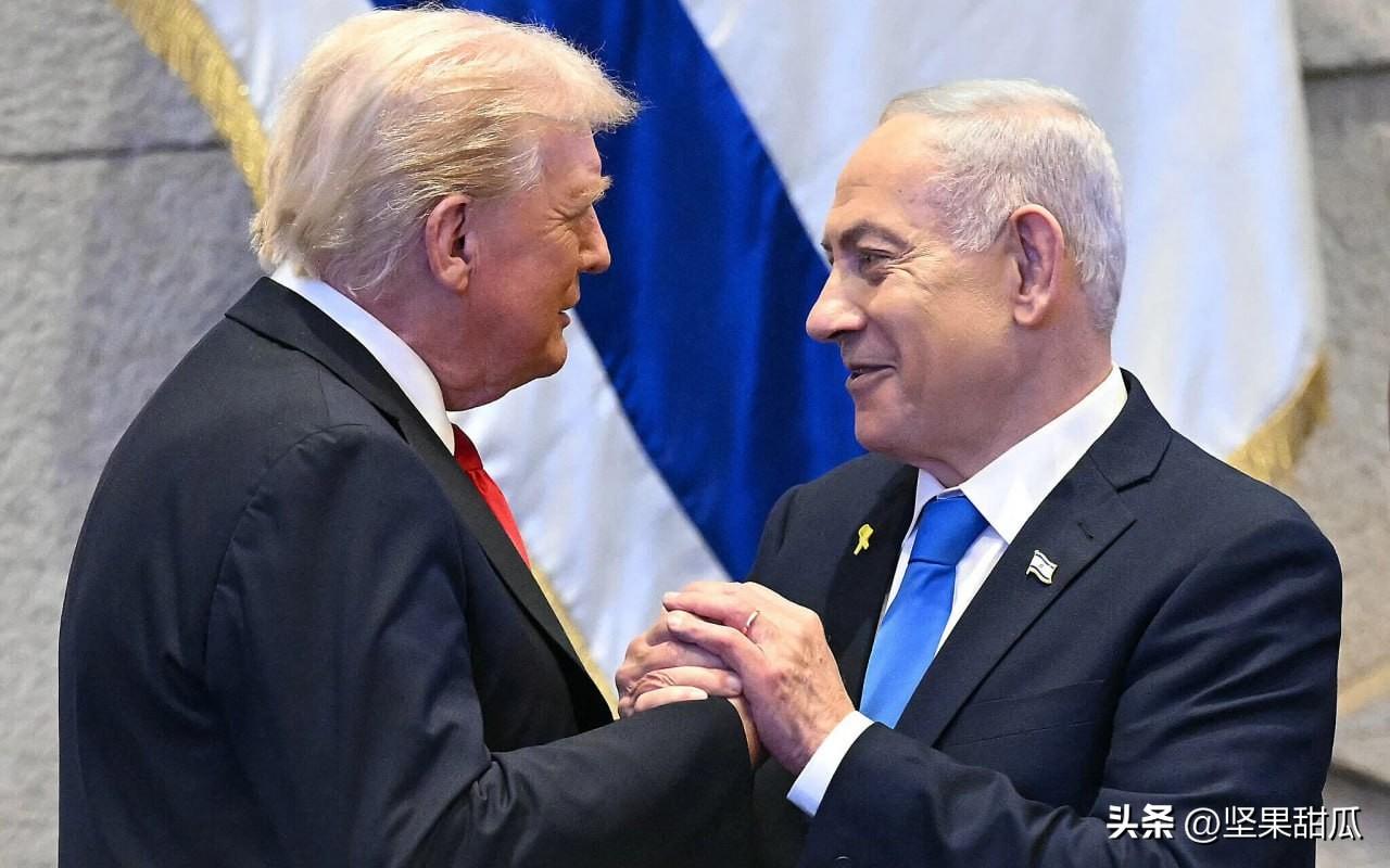 特朗普馊主意，在记者会上媒体问怎么解决能源上涨的危机，特朗普对燃油价格上涨的回应