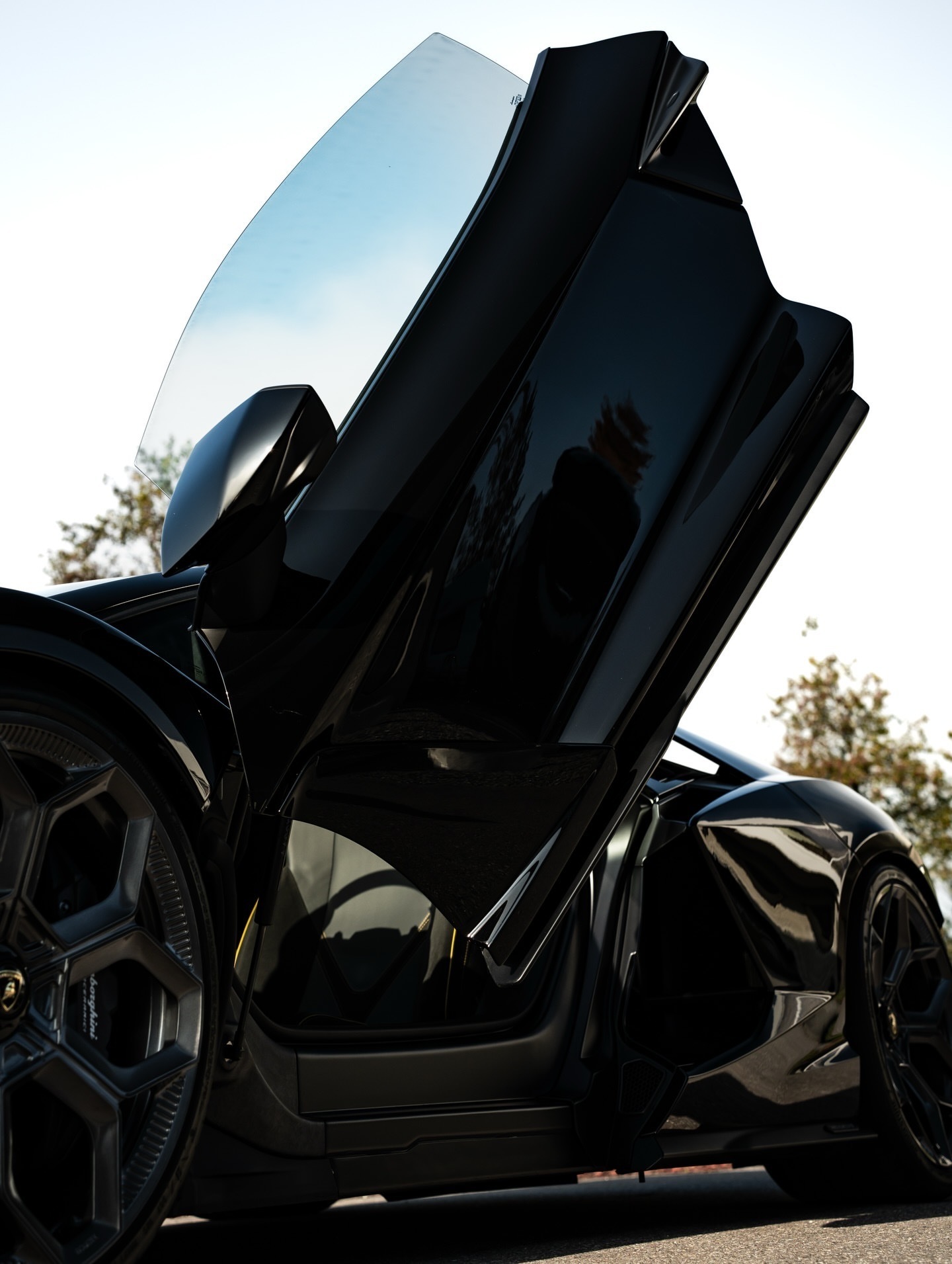 兰博基尼 Revuelto