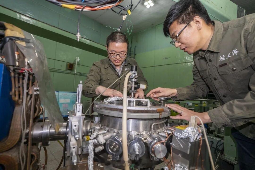 致敬国之重器背后的青年力量C919翱翔、“奋斗者”号深潜、空间站遨游太空……大国