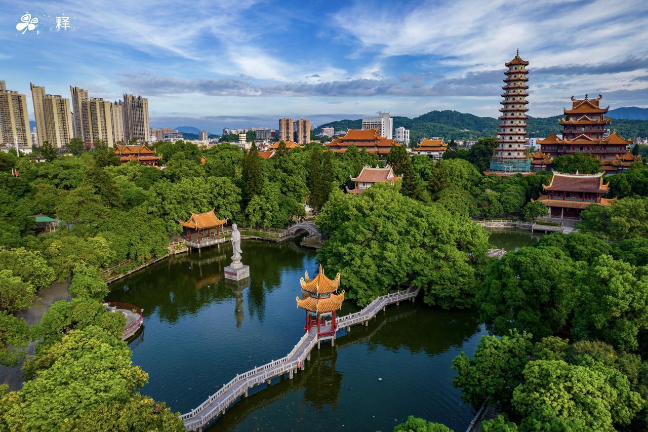 殡葬业改革来了
第一点鼓励花葬，树葬，海葬。
其实早在三年前福州的三山陵园就找过