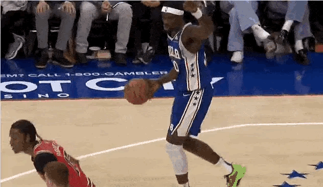 04月14日今日NBA常规赛，公牛对阵76人的比赛正在进行中。

第一节比赛中，