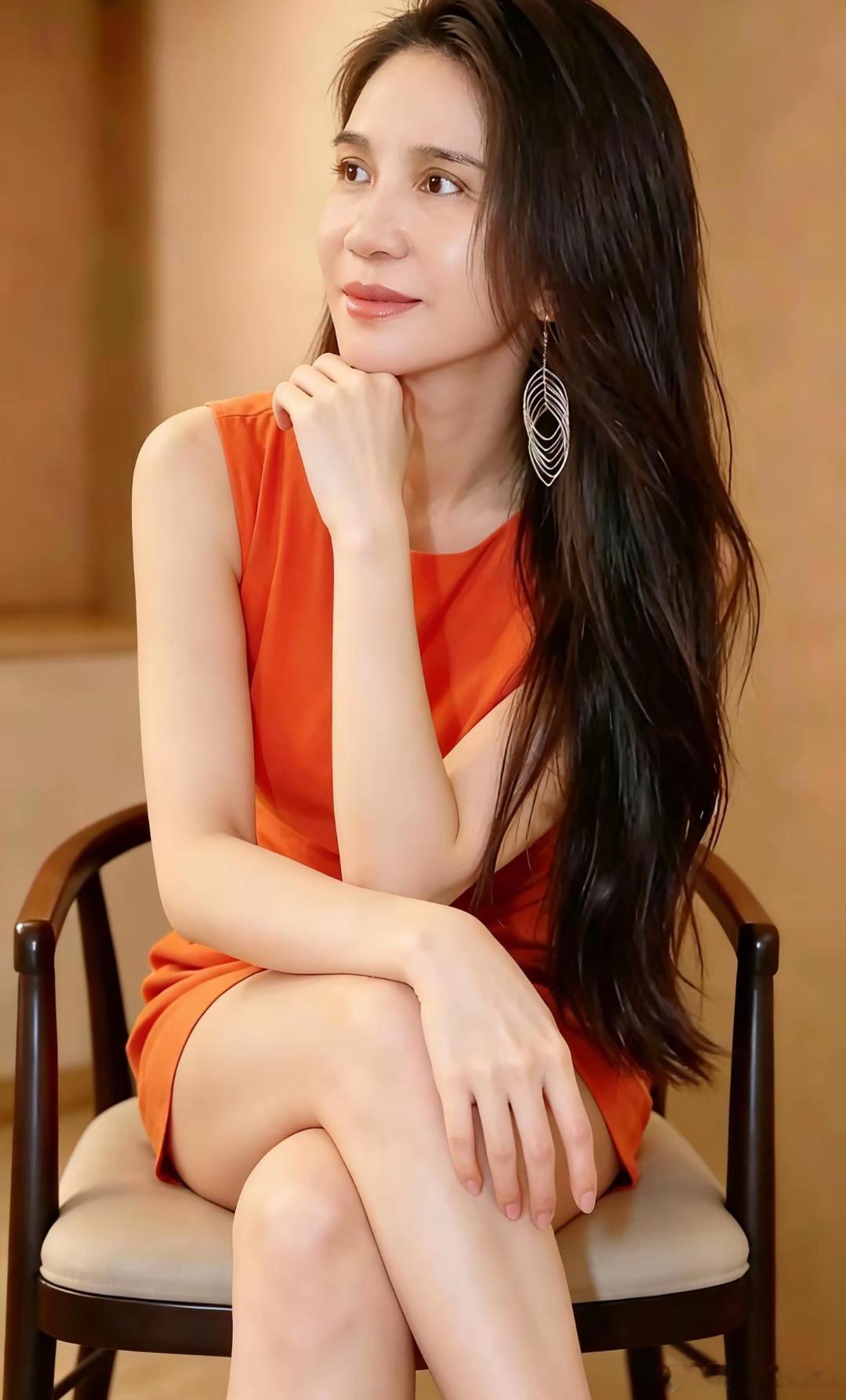 洋洋高锐’仙女～吗◎山巅万霞彤幽梦落花丛◎临江千般意芦荻系客舟◎斜阳入水中菊花插
