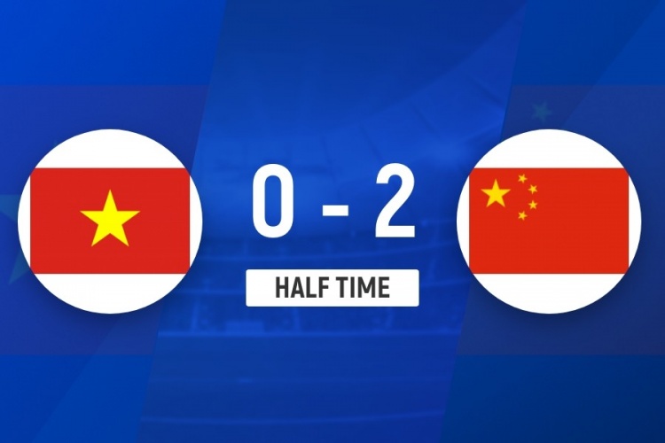 半场-U17中国女足2-0越南女足U17 鞠芷桐头顶脚踢梅开二度