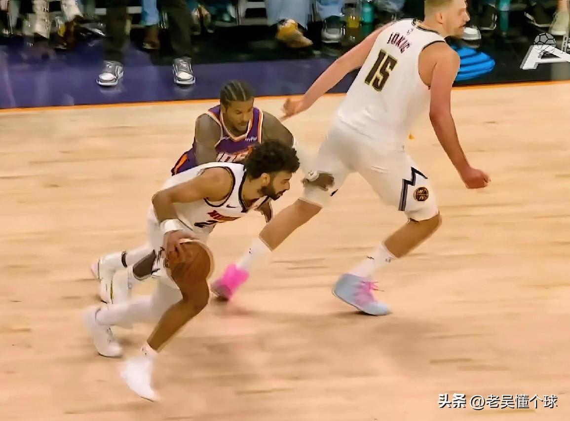 掘金的制胜球打法，永远是这个套路，却屡试不爽。

今天掘金险胜太阳，最后的几个回