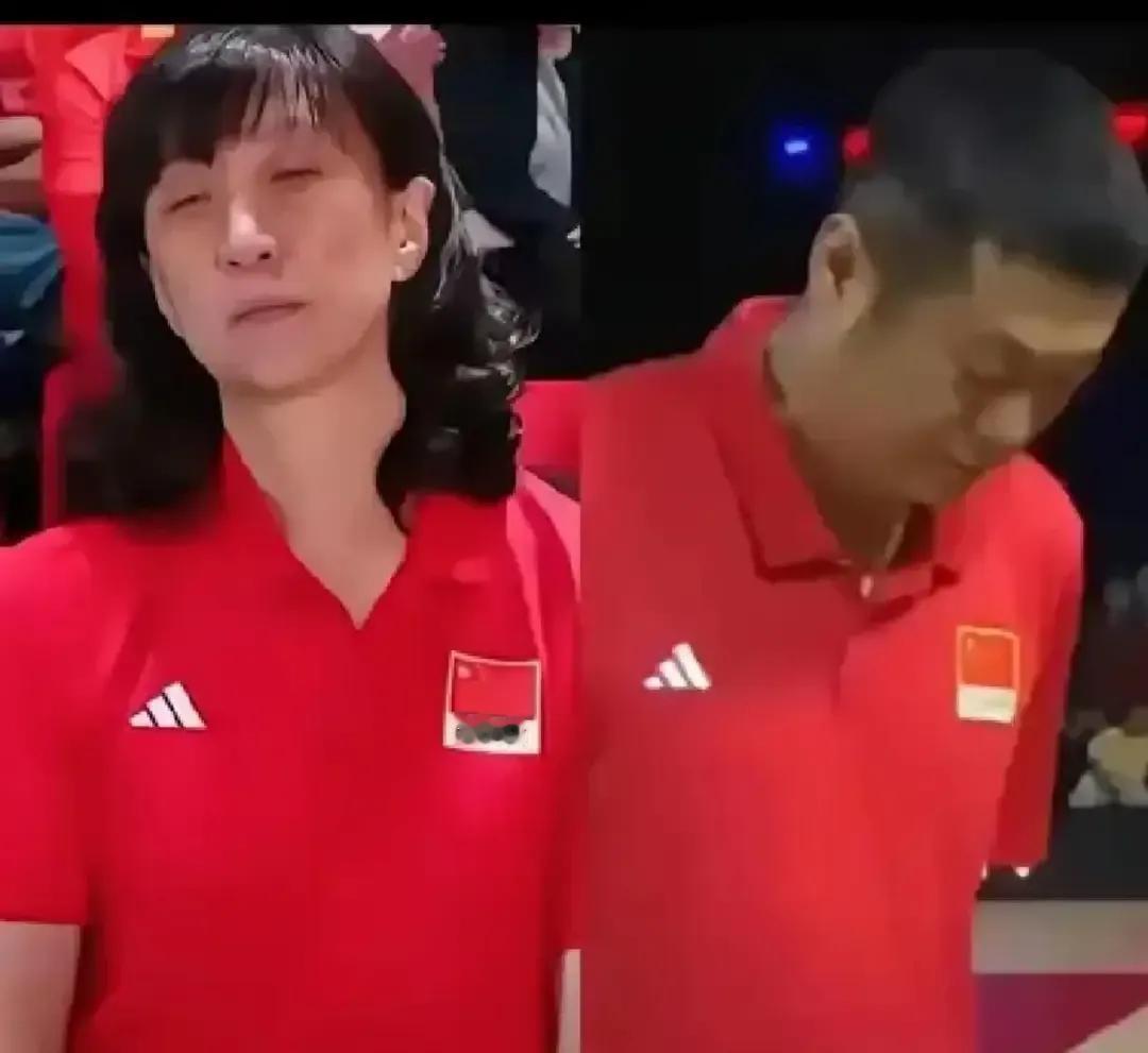 女排队伍年轻化是唯一挽救球队长盛不衰的根本措施。亚锦赛之所以失利，不是年轻队员的