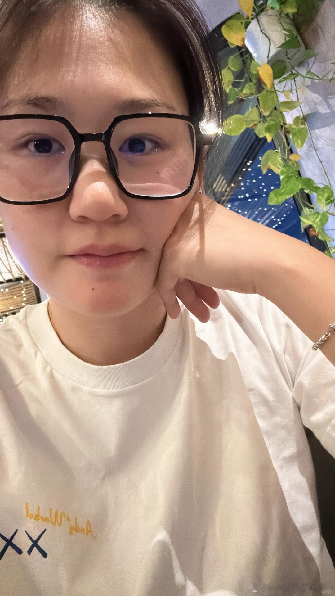 肖瑶茜：回🇪🇸的第一天🥲 ​​​
