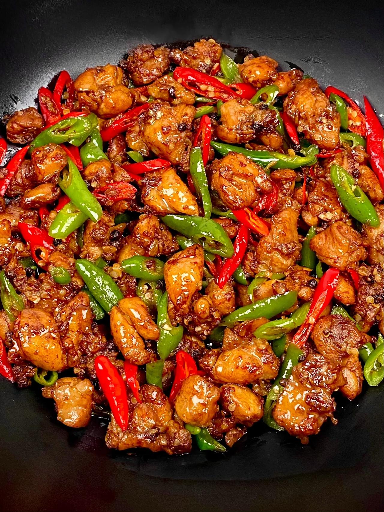 巨巨巨好吃…求你们去做！！！|||焦香浓郁，肉质鲜嫩 辣椒鲜香入味！！建议人手一