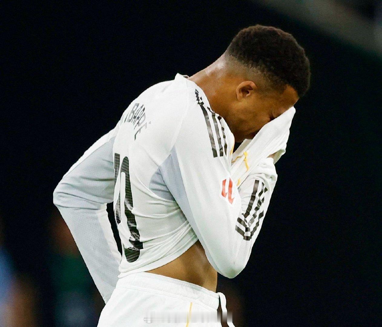 【姆巴佩赛季报销】西班牙六台Josep Pedrerol：姆巴佩本赛季不会再为皇