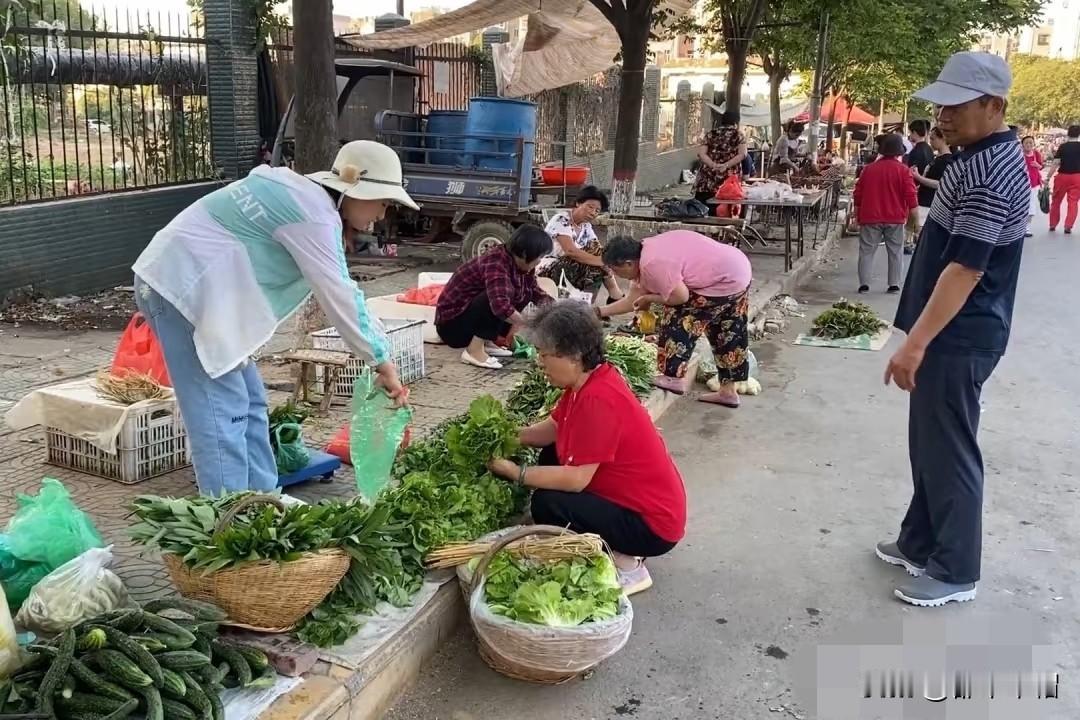 到底是180元，还是1800元？一对三十多岁的夫妻为一件裙子吵得很凶。

他们租