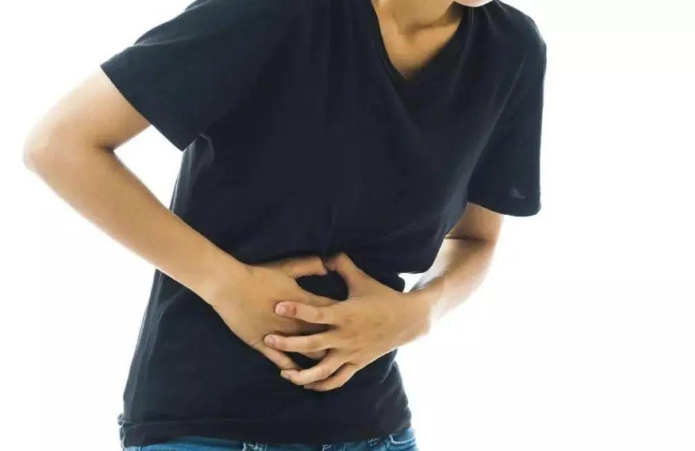 胃癌不痛不痒？医生提醒：吃饭时身体出现这些情况，快去医院检查


“医生，我吃饭