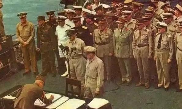 2025年，德国总理向俄方开出5000亿欧元赔偿账单，俄外交部一番翻旧账，反倒把