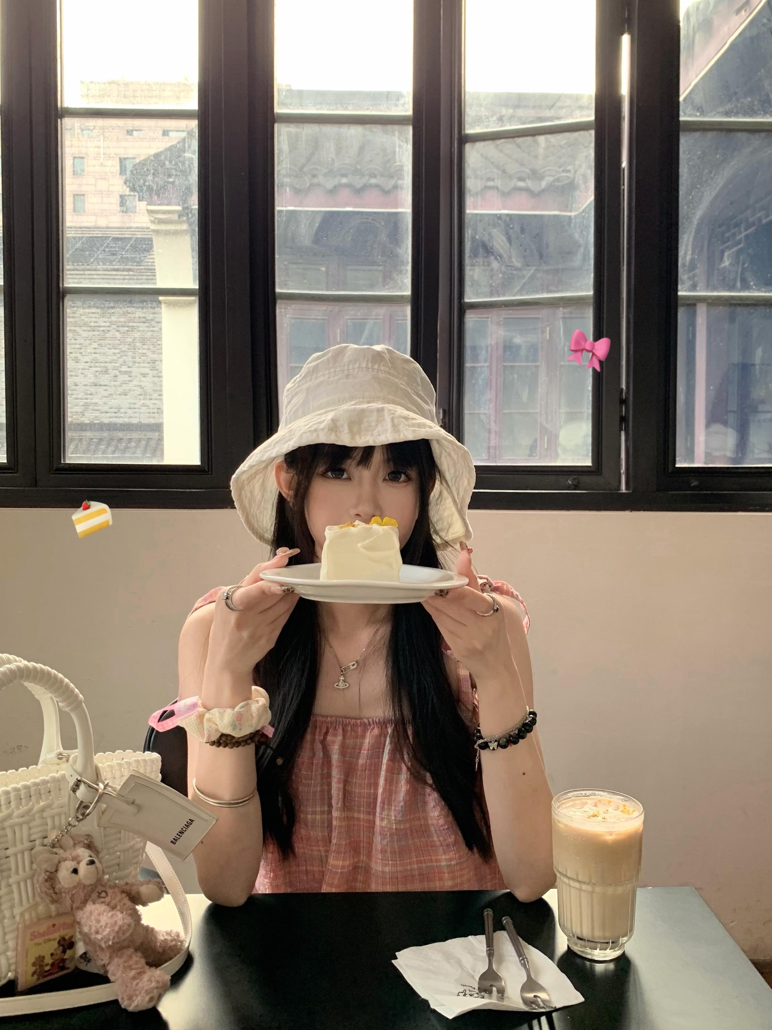 幸糊 系啦ᕑᗢᓫ *·˚ ​​​