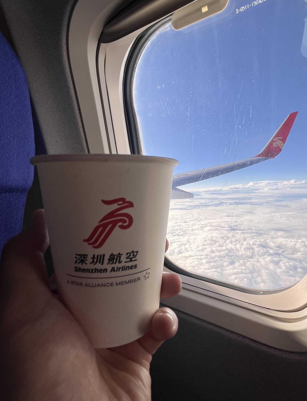 期待又起飞！
飞机上看风景 航空 飞机外景色 乘兴而来尽兴而归