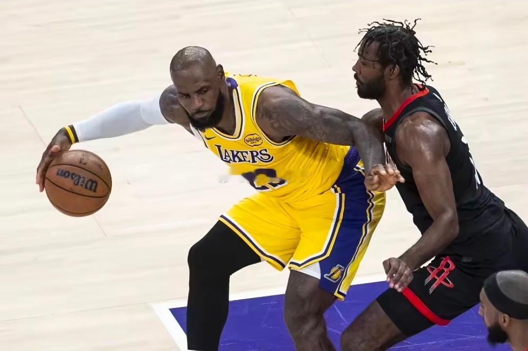 湖人vs火箭湖人半场13次失误，47分刷新本轮系列赛新低NBA季后赛首轮G4，火