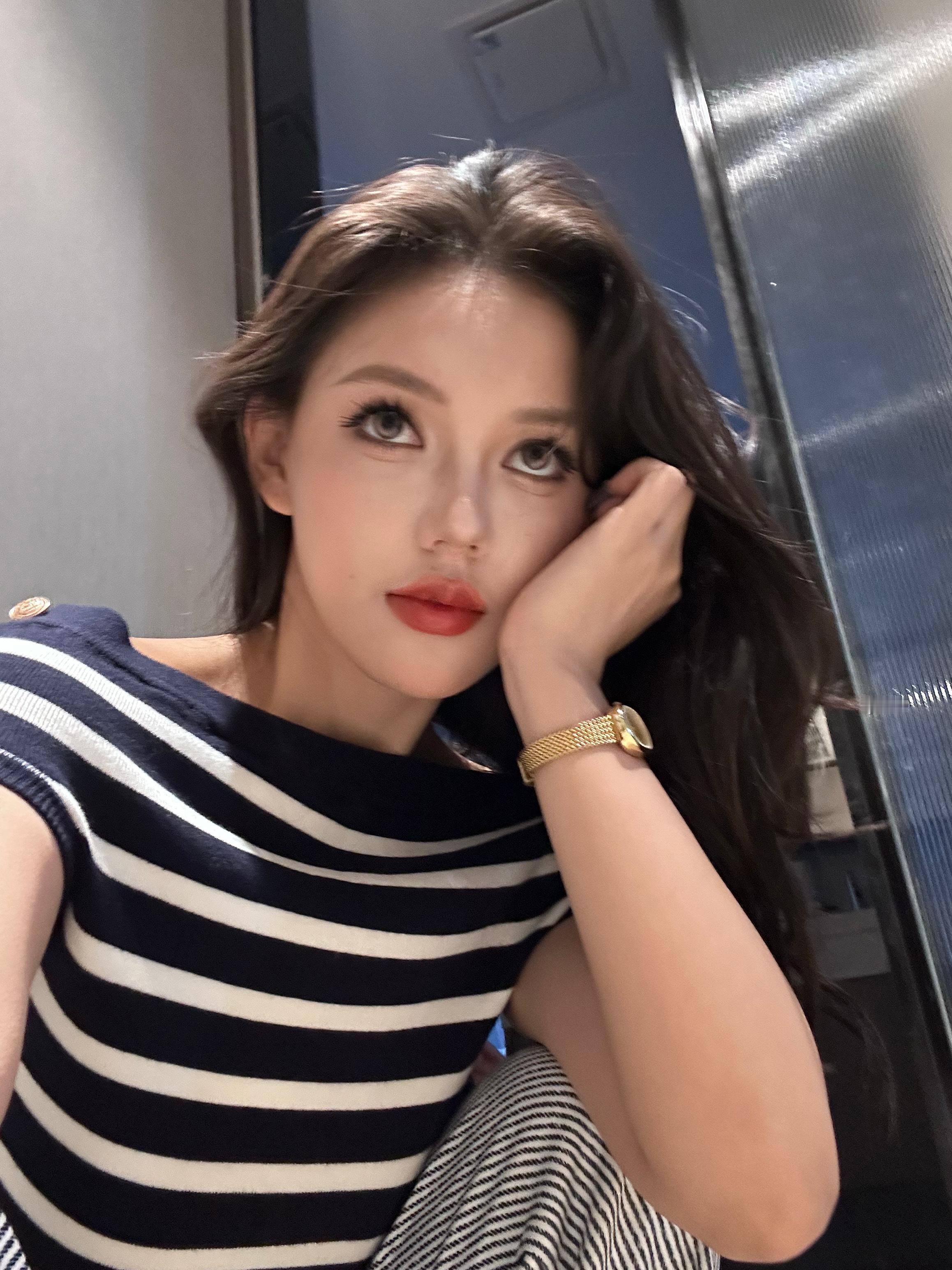 没有更新的时候就是在偷偷变漂亮 最近又去美美换头了[doge] ​​​