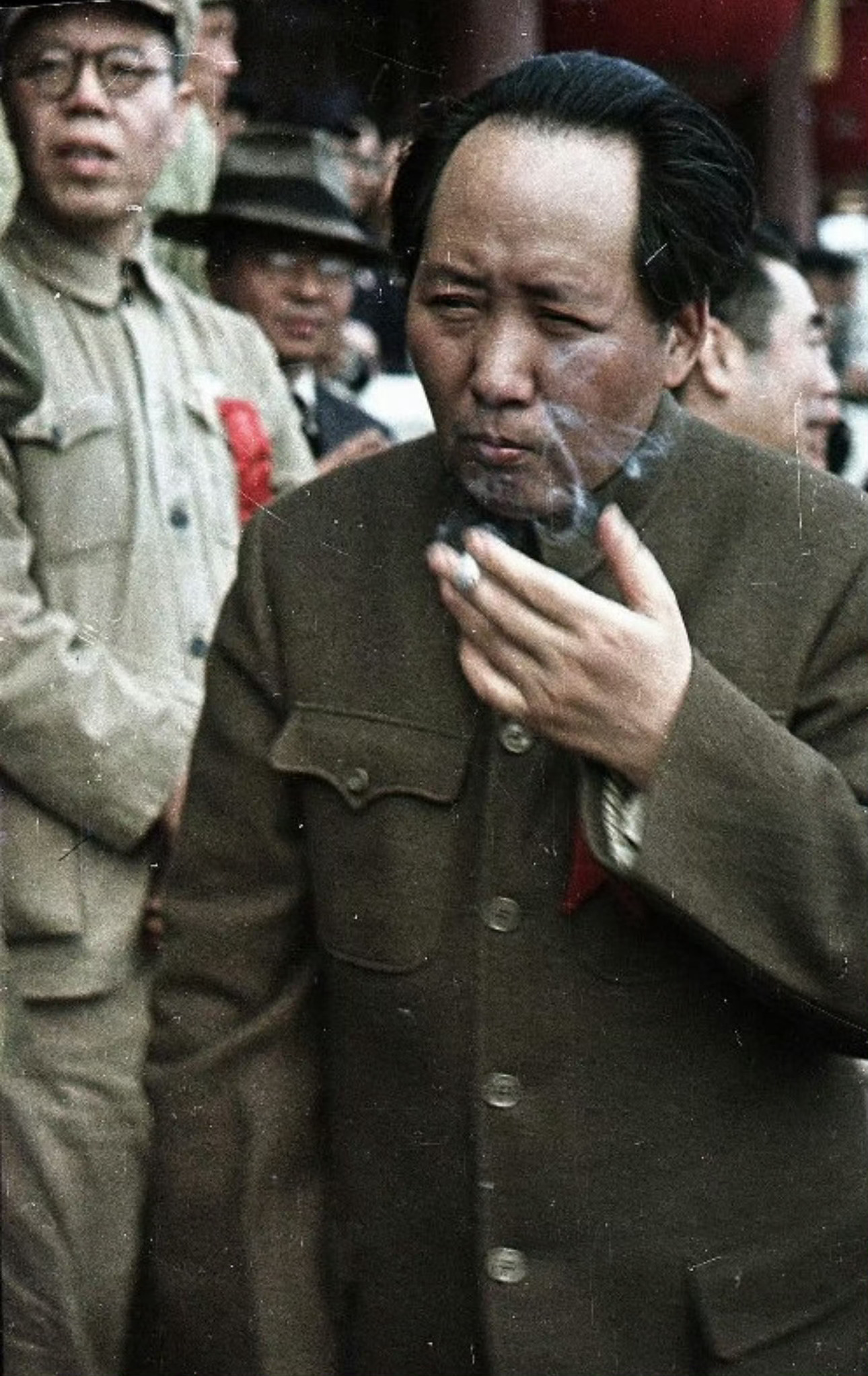 清明节了，路过的为伟人献上一朵鲜花吧！