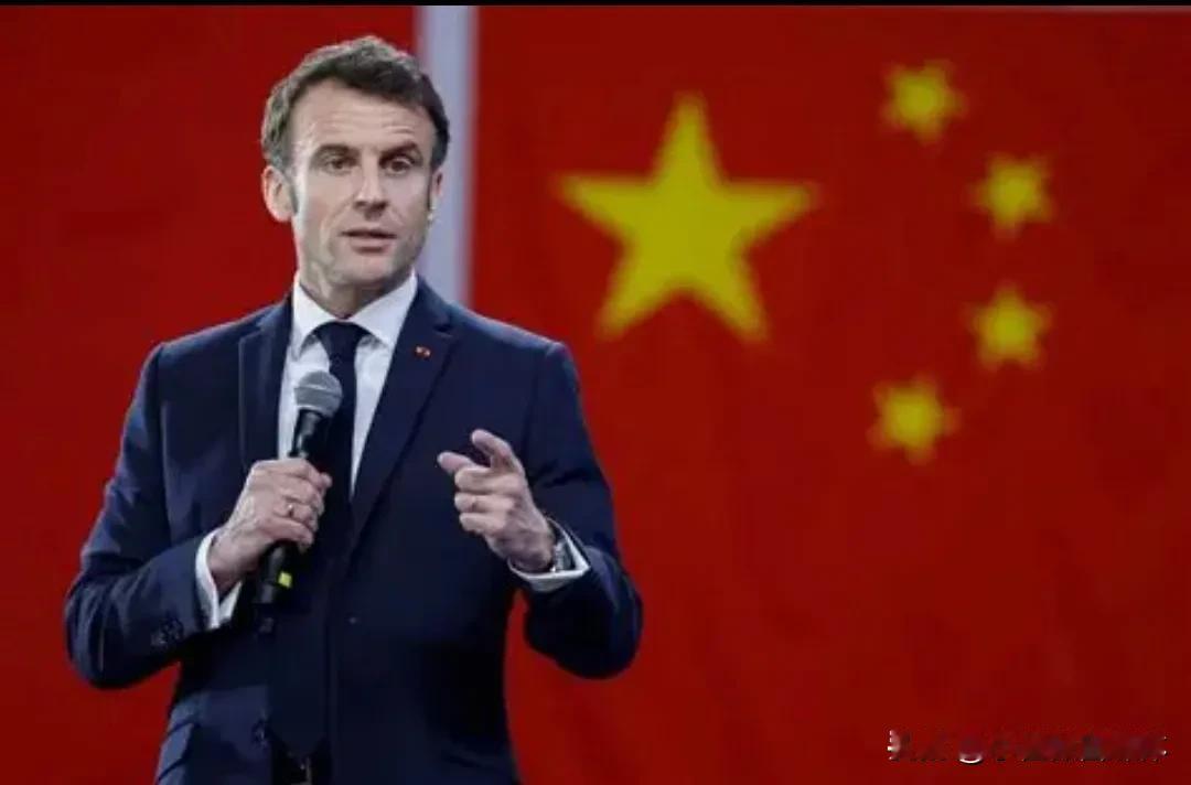 马克龙访华结束后，急急忙忙赶往伦敦商讨一件大事！

12月6日，法国总统马克龙宣