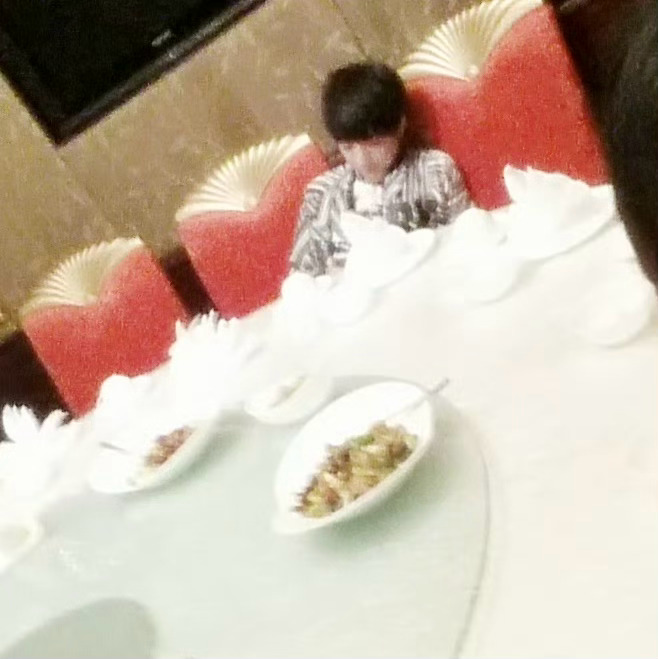 为什么十年过去了还是觉得这两张图好好笑。。。 ​​​