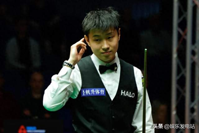 中国冠军0-4惨败！赵心童被加错分而争黑，仍晋级8强VS小特附赛程