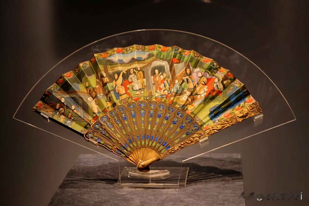 雨游十三行博物馆｜触摸广彩里的海上丝路（五）
   走进展馆，一件件外销扇与金银