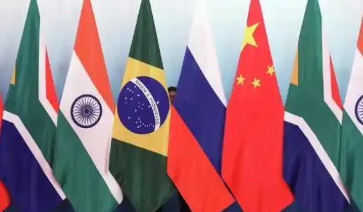 东南亚国家集体向美国靠拢，中国多年投入似乎被忽视：援助不断，贸易最大，却换不来忠