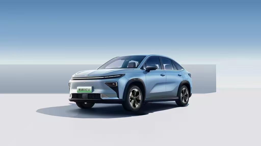 博越REV配置怎么选？续航与配置差异全解析
吉利博越REV已正式上市，定位增程式