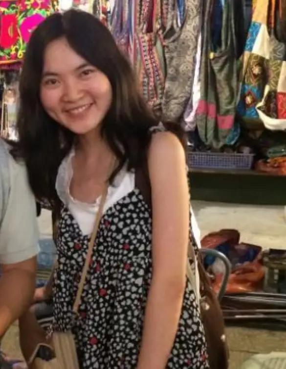 罪有应得！2023年，曾公开威胁“用核武打中国”的武汉大学985女硕士王懿，最终