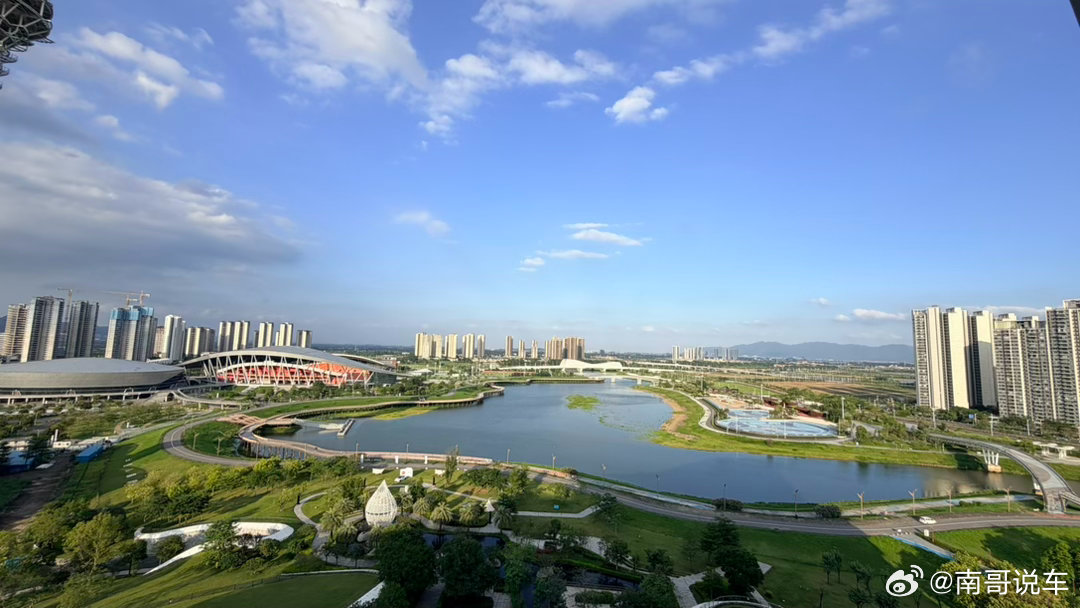 广东任何一个小城都不错我决定给爸妈在广东找个合适的地方买个房子养老我没事也来凑凑